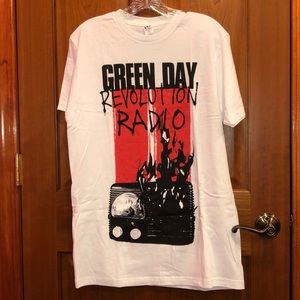 Green Day Revolution Radio Tee